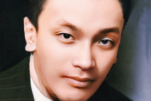 Pianist Chenwei Zhang