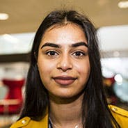 Alina Ullah - Business Student Profile Picture