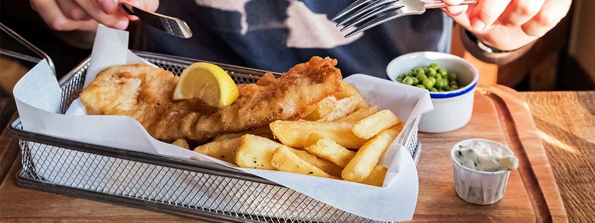 Fish and chips with peas and tartare sauce