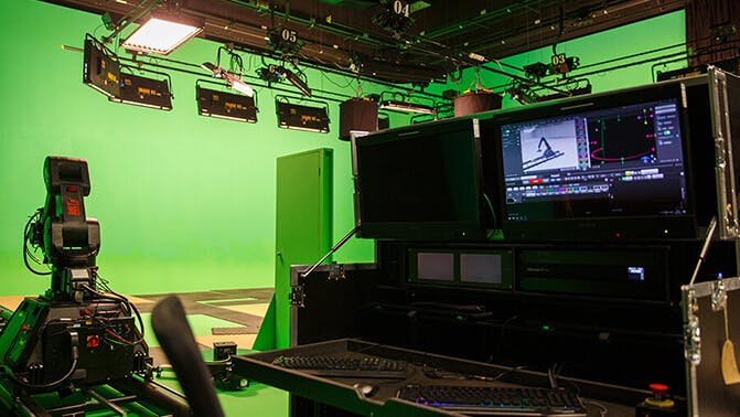 Studio B with green screen and BOLT JR+ high-speed camera robot