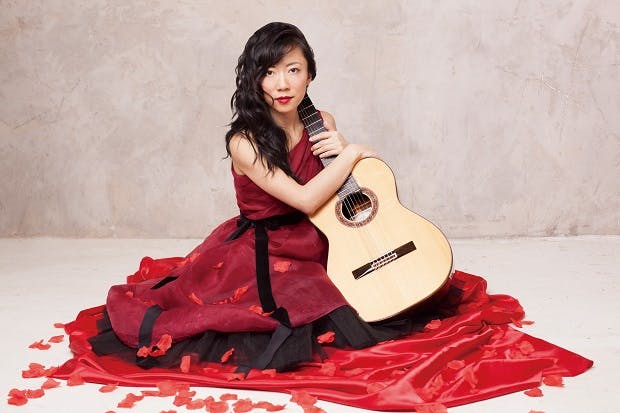 Internationally renowned guitarist Xufei Yang performs at Music for Youth Guitar Day